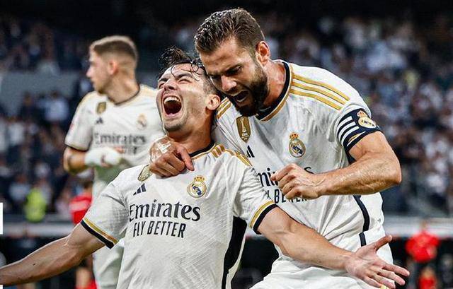 包含奥萨苏纳在主场不败，成功拿下对手的词条