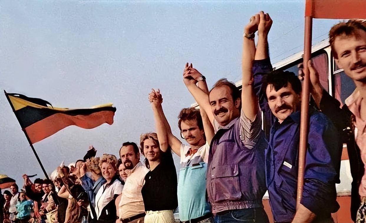 克罗地亚挑战匈牙利，南斯拉夫激情再次燃烧