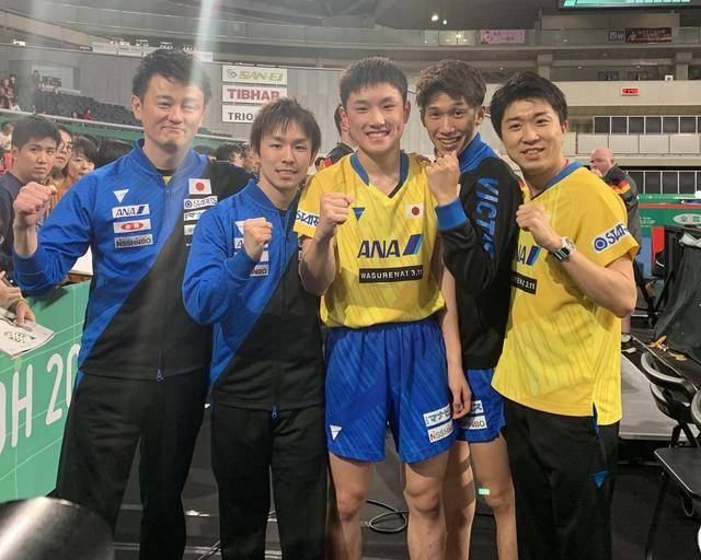 包含瑞典队横扫德国队,张本智和惊艳四座的词条 包含瑞典队横扫德国队,张本智和惊艳四座的词条