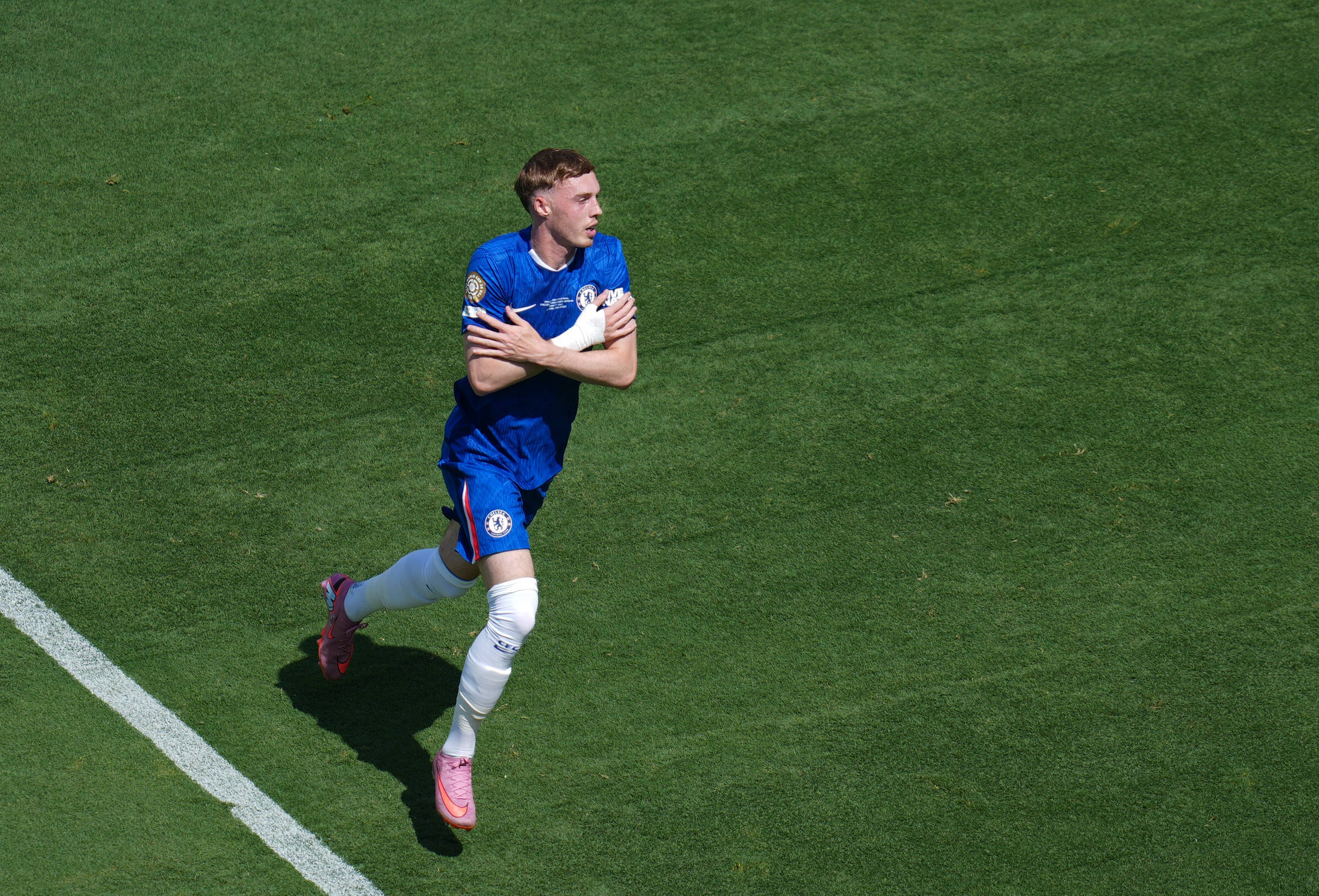 切尔西大比分胜利，卫冕前景看好的简单介绍