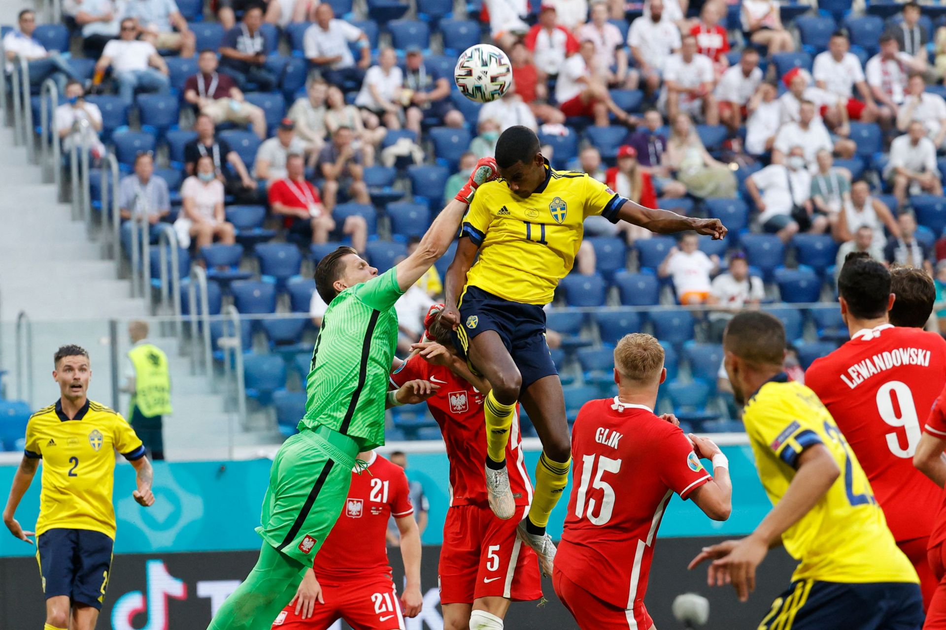 波兰队逆转法国队，波尔刷新纪录